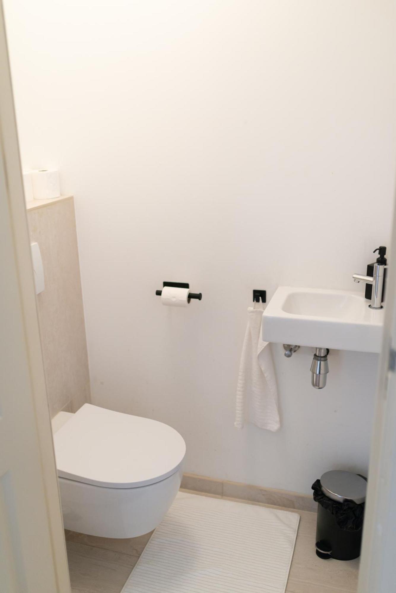أمستردام Canal View Apartment المظهر الخارجي الصورة